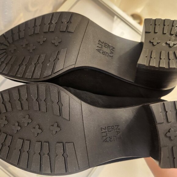 Naturalizer Wesson Moccasin Booties. Block Heel. NIB. Leather. Size 11 - Picture 8 of 10